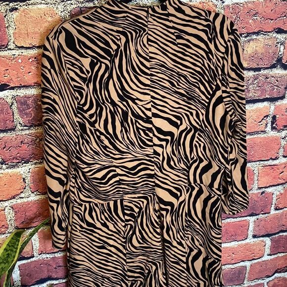 Jude Connally Black Tan Animal Print Stretch Midi Oversized Dress Size M - Picture 12 of 16